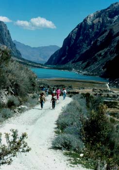 andes_lake_hikers