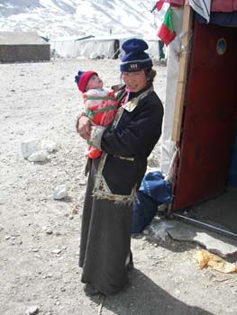 TibetanLodgeOwner-ChoOyuBaseCamp
